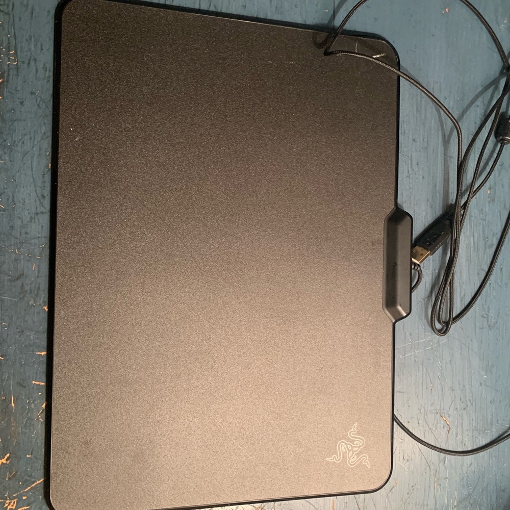 Razer Firefly Chroma Gaming Mouse Pad-RZ02